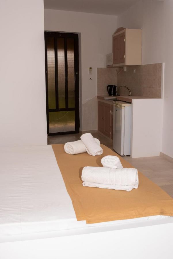 Sofia Studios Laganas Ngoại thất bức ảnh